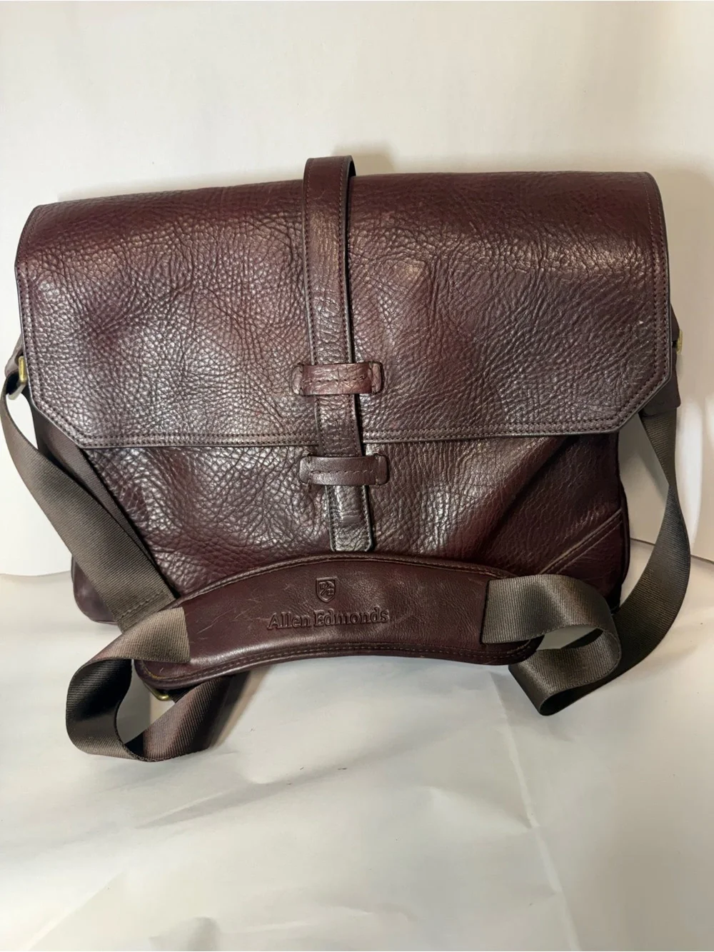 Allen Edmonds Dark Brown Grained Leather Messenger Bag